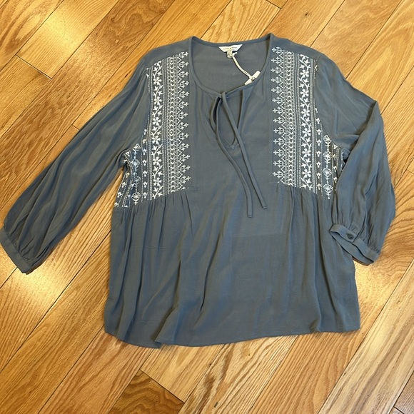 Lucky Brand embroidered boho top - Picture 1 of 8